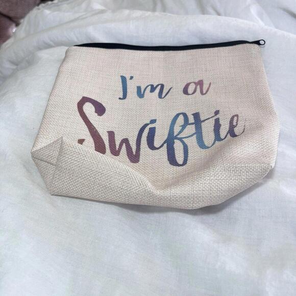 Taylor Swift Themed two bags  I’m A Swiftie Soft Light Canvas‎ not from the tour - Picture 1 of 11